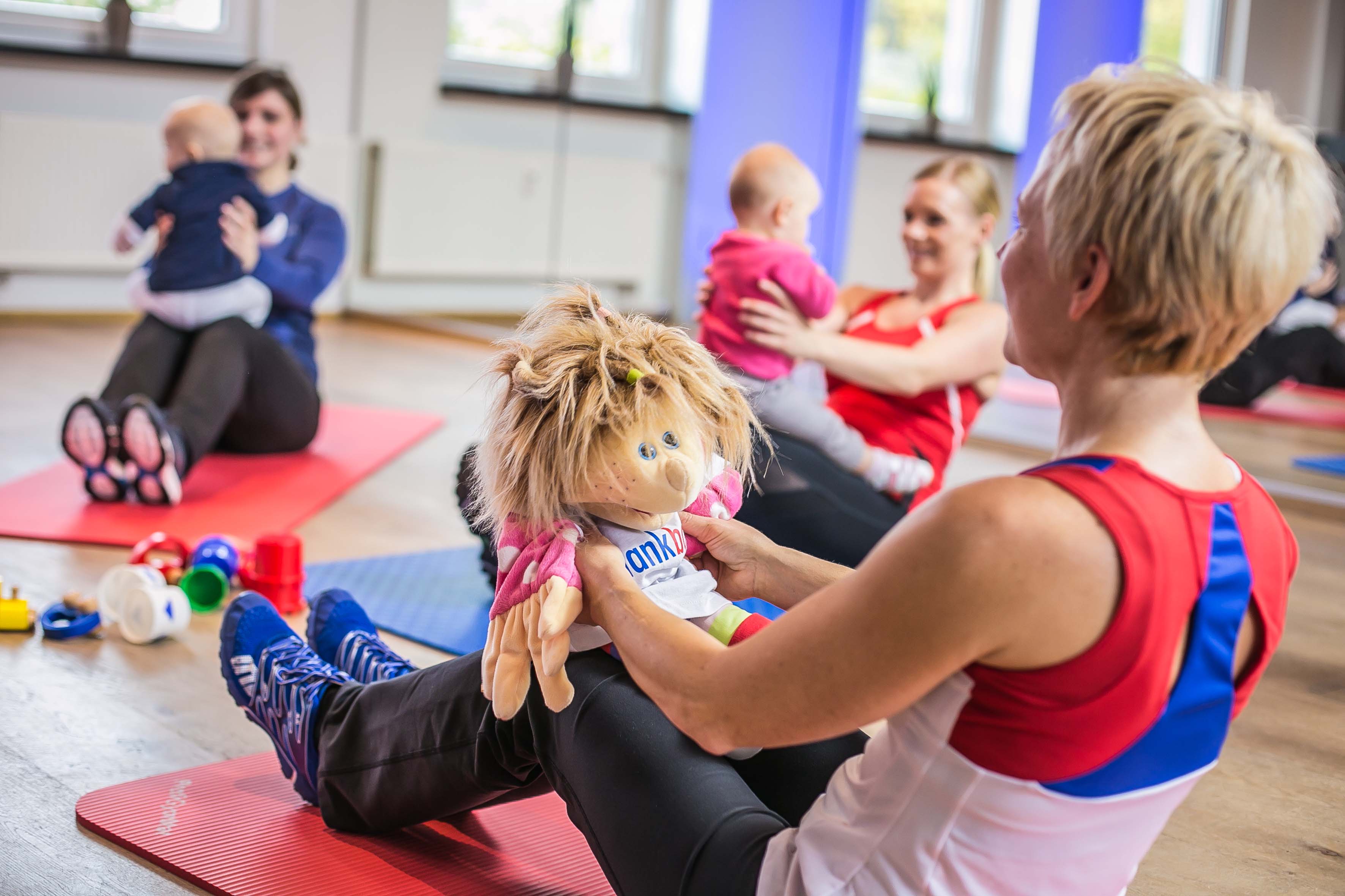 Qualität fitdankbaby® Schweiz Sport mit Baby Fitness mit Baby